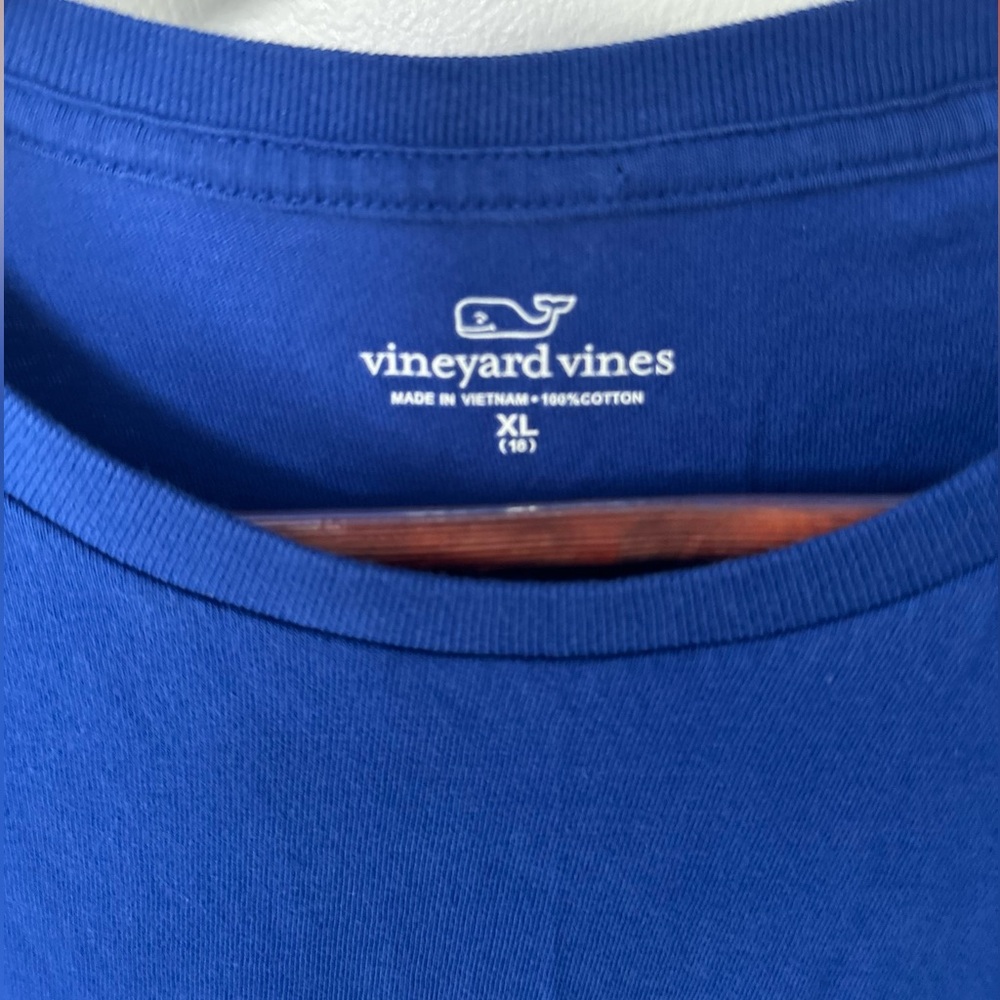 🐳 Vineyard Vines Boys Whale Pocket Tee | Blue | Size XL (18) - Picture 3 of 4